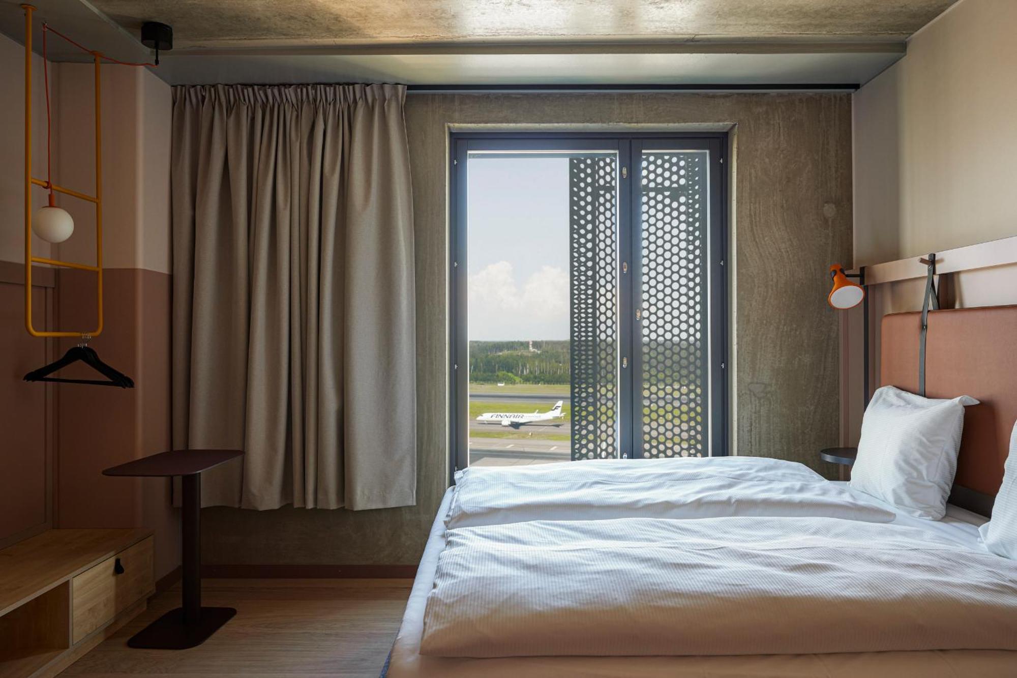Comfort Hotel Helsinki Airport Vantaa Esterno foto